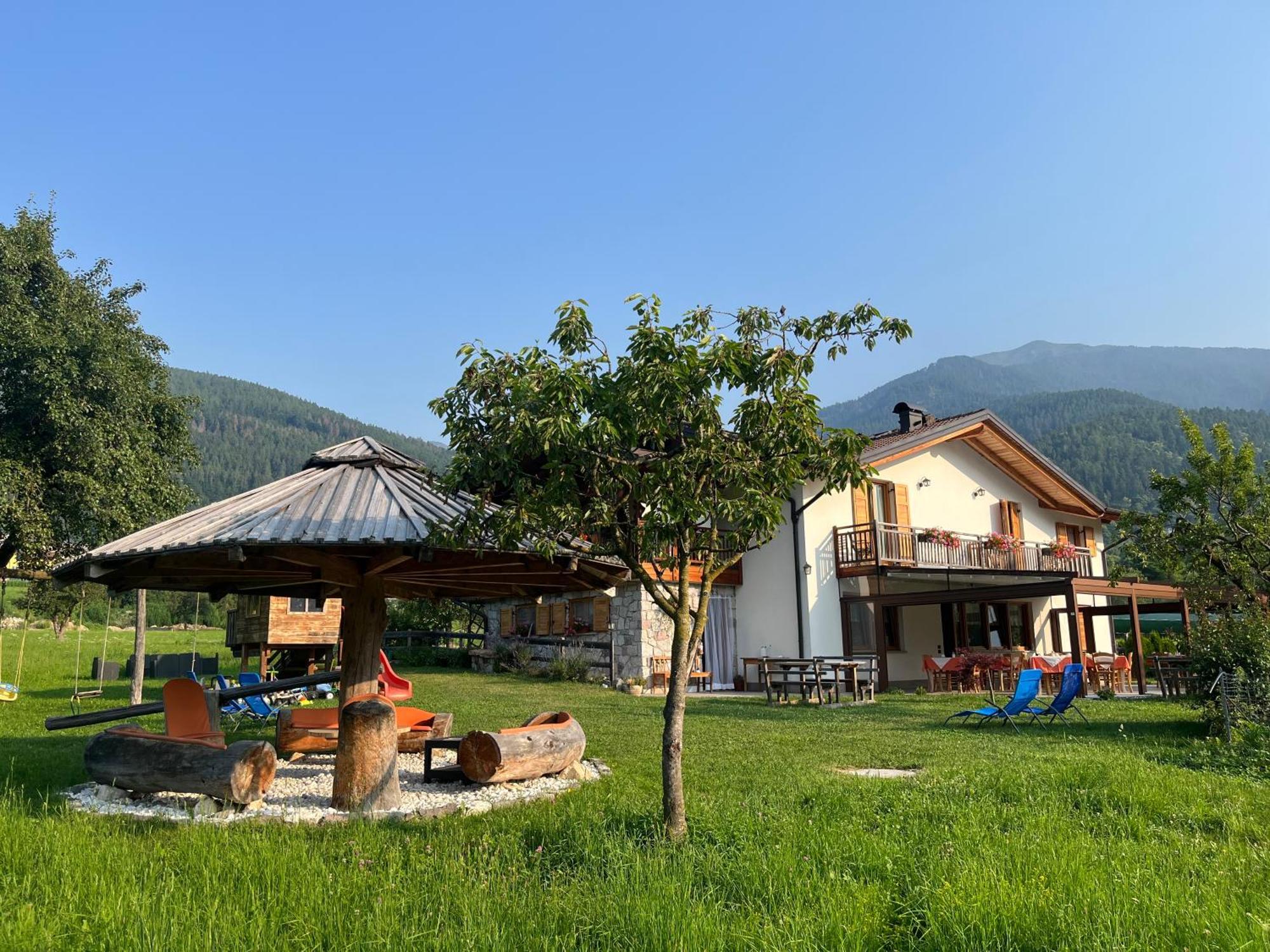 Agriturismo Fattoria Dalcastagne Torcegno Exterior photo