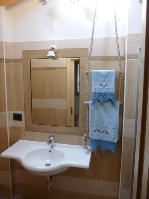 Agriturismo Fattoria Dalcastagne Torcegno Room photo