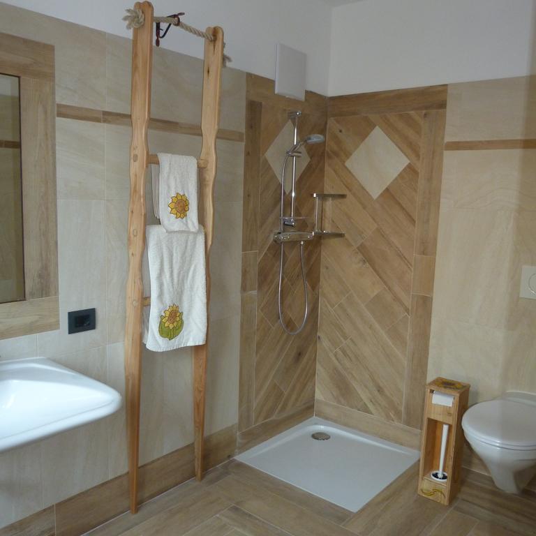 Agriturismo Fattoria Dalcastagne Torcegno Room photo
